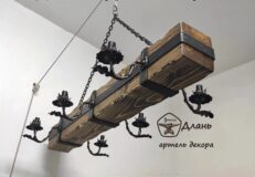 Люстра из дерева под старину