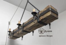 Деревянная люстра из бруса